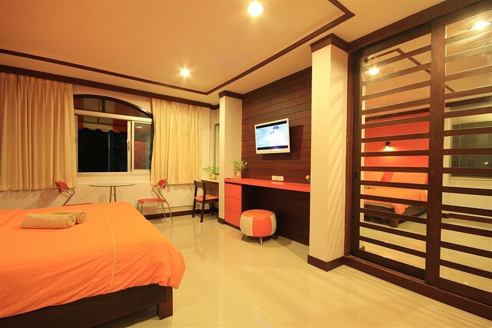 The Palm Delight Lodge Jomtien Beach Exterior foto