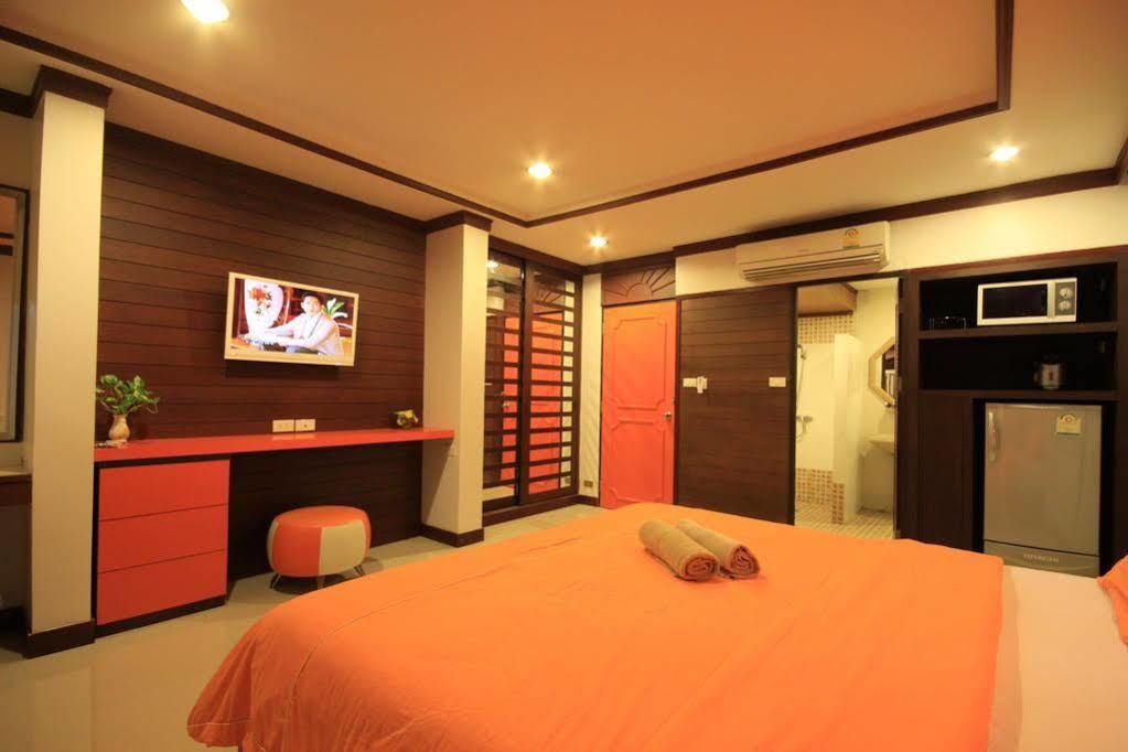The Palm Delight Lodge Jomtien Beach Exterior foto